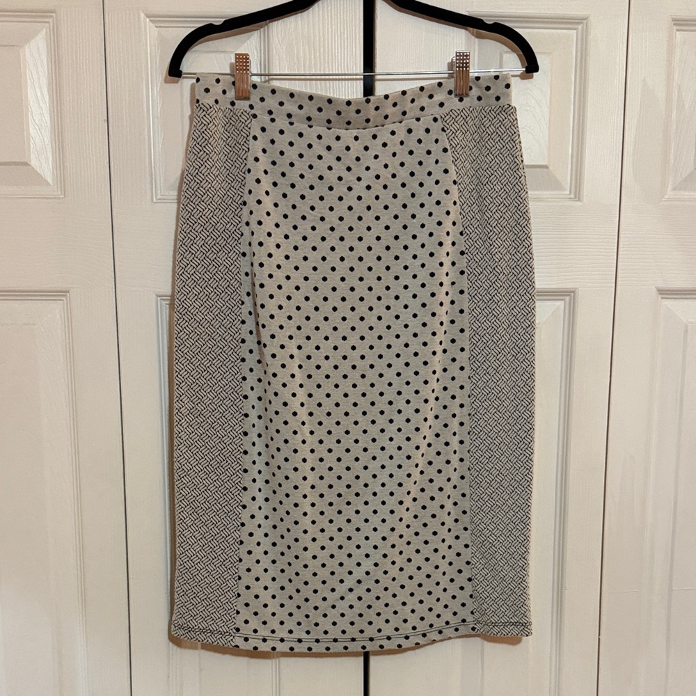 Gilli Size L Black and White Patterned Pencil Skirt